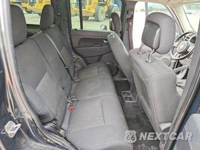 Zdjęcie 10 z 13 samochodu: 2011 JEEP LIBERTY SPORT VIN:1J4PN2GK8BW594303 - miniatura