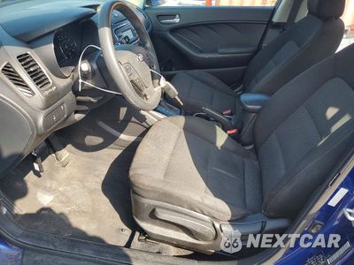 Zdjęcie 7 z 13 samochodu: 2017 KIA FORTE LX VIN:3KPFK4A79HE088363 - miniatura