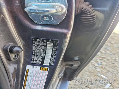 Zdjęcie 13 z 13 samochodu: 2016 TOYOTA PRIUS V TWO VIN:JTDZN3EU1GJ053235 - miniatura