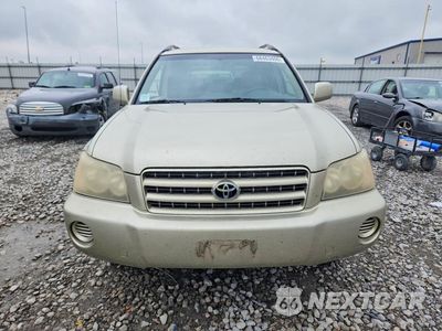 Piąte zdjęcie samochodu w środku: 2003 TOYOTA HIGHLANDER LIMITED VIN:JTEHF21A630155818 - miniatura