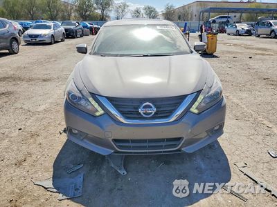 Piąte zdjęcie samochodu w środku: 2017 NISSAN ALTIMA 2.5 SL VIN:1N4AL3AP0HC179469 - miniatura