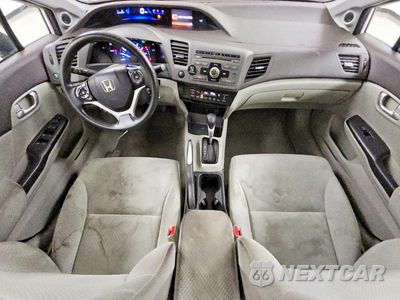 Zdjęcie 8 z 13 samochodu: 2012 HONDA CIVIC HYBRID VIN:JHMFB4F20CS000835 - miniatura