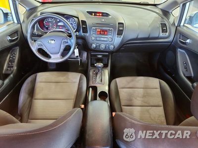 Zdjęcie 8 z 12 samochodu: 2015 KIA FORTE LX VIN:KNAFX4A63F5393842 - miniatura