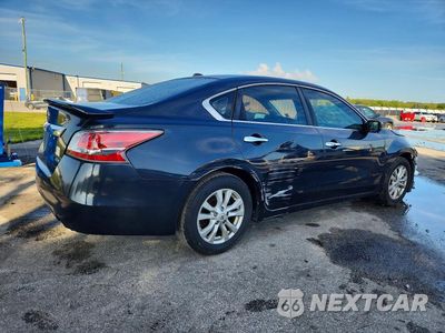 Trzecie zdjęcie samochodu z tyłu: 2014 NISSAN ALTIMA 2.5 S VIN:1N4AL3AP4EC403399 - miniatura