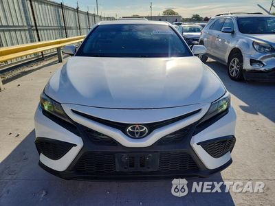 Piąte zdjęcie samochodu w środku: 2021 TOYOTA CAMRY SE VIN:4T1G11AKXMU496033 - miniatura