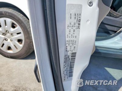 Zdjęcie 13 z 13 samochodu: 2016 DODGE GRAND CARAVAN SE VIN:2C4RDGBG7GR227314 - miniatura