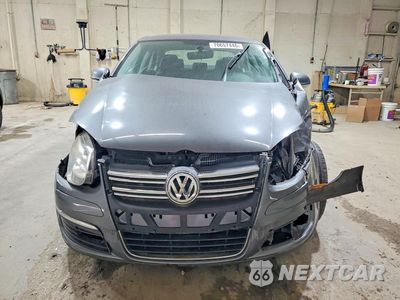Piąte zdjęcie samochodu w środku: 2010 VOLKSWAGEN JETTA S VIN:3VWJX7AJXAM040971 - miniatura