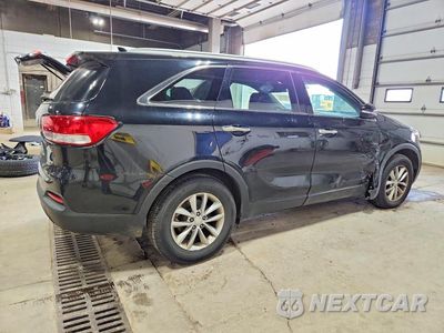 Trzecie zdjęcie samochodu z tyłu: 2016 KIA SORENTO LX VIN:5XYPGDA31GG152206 - miniatura