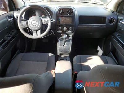 Zdjęcie 8 z 14 samochodu: 2012 JEEP COMPASS SPORT VIN:1C4NJDBB1CD564410 - miniatura