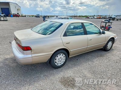 Trzecie zdjęcie samochodu z tyłu: 1999 TOYOTA CAMRY LE VIN:JT2BG28K4X0366651 - miniatura