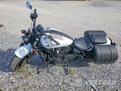 Trzecie zdjęcie samochodu z tyłu: 2025 INDIAN MOTORCYCLE CO. SCOUT SIXTY BOBBER LIMITED VIN:56KSBC619S3207325 - miniatura