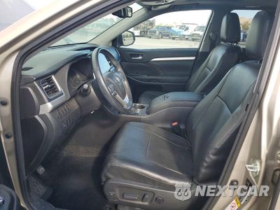 Zdjęcie 7 z 14 samochodu: 2015 TOYOTA HIGHLANDER XLE VIN:5TDKKRFH8FS053636 - miniatura