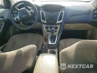 Zdjęcie 8 z 12 samochodu: 2014 FORD FOCUS SE VIN:1FADP3F24EL403045 - miniatura