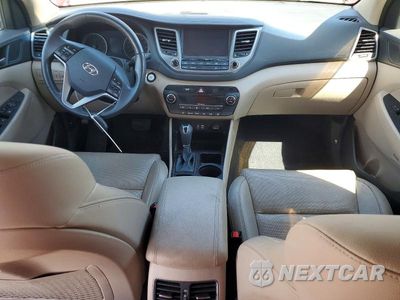 Zdjęcie 8 z 14 samochodu: 2017 HYUNDAI TUCSON LIMITED VIN:KM8J33A25HU520725 - miniatura