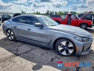 Czwarte zdjęcie samochodu z boku: 2023 BMW I4 EDRIVE 40 VIN:WBY73AW06PFP83477 - miniatura