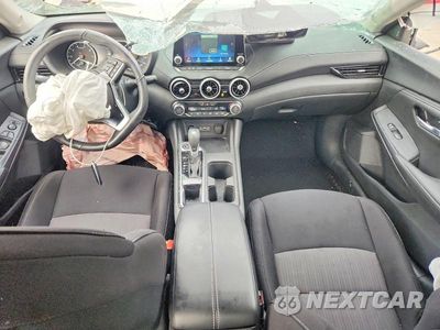 Zdjęcie 8 z 13 samochodu: 2024 NISSAN SENTRA SV VIN:3N1AB8CV3RY275212 - miniatura