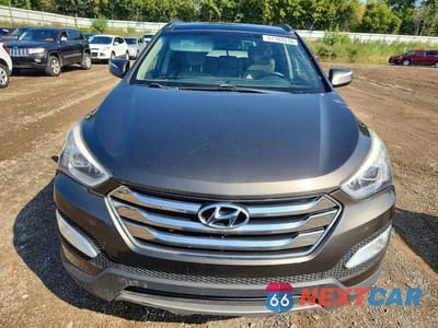 Piąte zdjęcie samochodu w środku: 2014 HYUNDAI SANTA FE SPORT 2.0T VIN:5XYZWDLA4EG212225 - miniatura