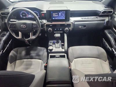Zdjęcie 8 z 13 samochodu: 2025 TOYOTA TACOMA TRD SPORT VIN:3TMLB5JN4SM111004 - miniatura
