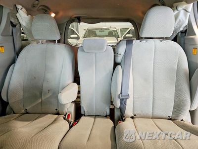 Zdjęcie 10 z 14 samochodu: 2011 TOYOTA SIENNA LE VIN:5TDKK3DC7BS023333 - miniatura
