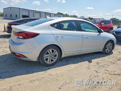 Trzecie zdjęcie samochodu z tyłu: 2019 HYUNDAI ELANTRA SEL VIN:KMHD84LF9KU815449 - miniatura