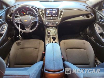 Zdjęcie 8 z 12 samochodu: 2021 CHEVROLET MALIBU VIN:1G1ZD5ST9MF084816 - miniatura