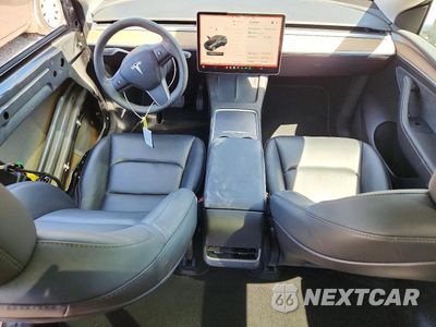 Zdjęcie 8 z 14 samochodu: 2024 TESLA MODEL Y VIN:7SAYGAEE8RF004114 - miniatura