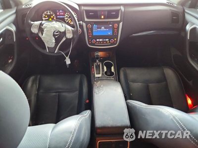 Zdjęcie 8 z 12 samochodu: 2016 NISSAN ALTIMA 2.5 SL VIN:1N4AL3AP1GC151209 - miniatura