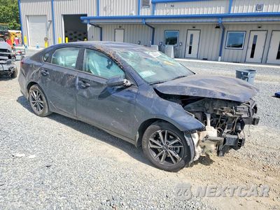 Czwarte zdjęcie samochodu z boku: 2022 KIA FORTE LXS VIN:3KPF24AD0NE487468 - miniatura