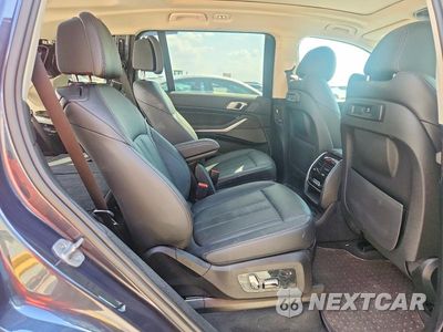 Zdjęcie 11 z 14 samochodu: 2020 BMW X7 XDRIVE40I VIN:5UXCW2C08L9D05816 - miniatura