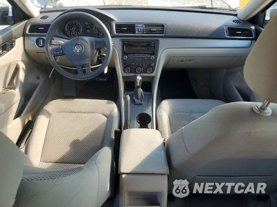 Zdjęcie 8 z 13 samochodu: 2013 VOLKSWAGEN PASSAT S VIN:1VWAH7A31DC093546 - miniatura