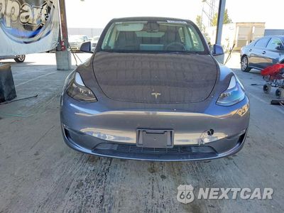 Piąte zdjęcie samochodu w środku: 2023 TESLA MODEL Y VIN:7SAYGDEE1PF879470 - miniatura