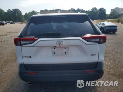 Zdjęcie 6 z 12 samochodu: 2020 TOYOTA RAV4 XLE VIN:JTMW1RFV6LD060618 - miniatura