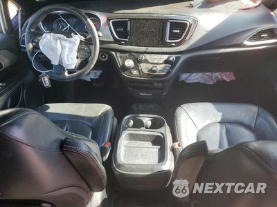 Zdjęcie 8 z 13 samochodu: 2019 CHRYSLER PACIFICA TOURING L VIN:2C4RC1BG0KR633198 - miniatura