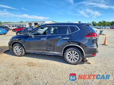 Drugie zdjęcie samochodu z przodu: 2018 NISSAN ROGUE SV VIN:KNMAT2MT2JP591856 - miniatura