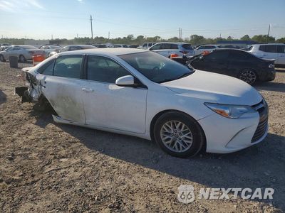 Czwarte zdjęcie samochodu z boku: 2017 TOYOTA CAMRY LE VIN:4T1BF1FK2HU633363 - miniatura
