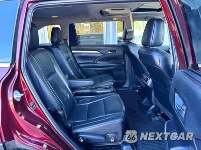 Zdjęcie 6 z 13 samochodu: 2019 TOYOTA HIGHLANDER XLE VIN:5TDJZRFH7KS970522 - miniatura