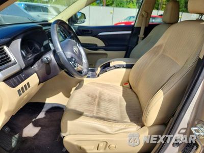 Zdjęcie 7 z 14 samochodu: 2015 TOYOTA HIGHLANDER LE PLUS VIN:5TDBKRFH4FS127277 - miniatura
