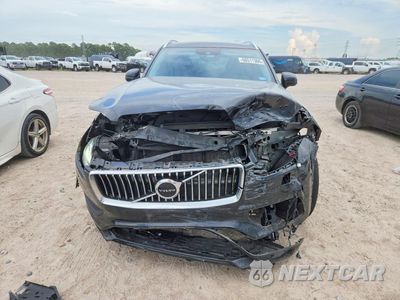 Piąte zdjęcie samochodu w środku: 2021 VOLVO XC90 T5 MOMENTUM VIN:YV4102CK5M1741187 - miniatura