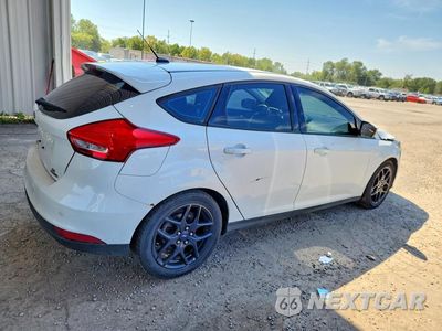 Trzecie zdjęcie samochodu z tyłu: 2016 FORD FOCUS SE VIN:1FADP3K24GL369360 - miniatura