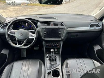 Piąte zdjęcie samochodu w środku: 2023 VOLKSWAGEN TIGUAN SE VIN:3VV3B7AX0PM115377 - miniatura