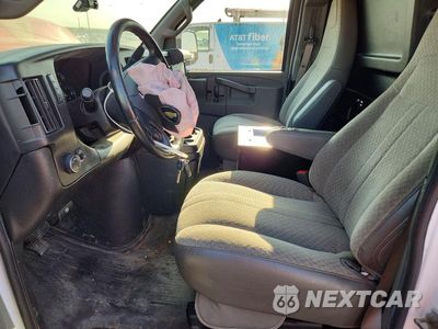 Zdjęcie 7 z 13 samochodu: 2021 CHEVROLET EXPRESS G2500 VIN:1GCWGAFP4M1283695 - miniatura