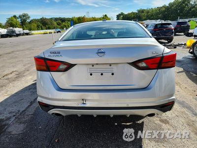 Zdjęcie 6 z 13 samochodu: 2019 NISSAN ALTIMA SL VIN:1N4BL4EV2KC217715 - miniatura