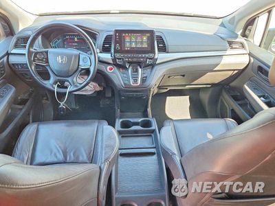 Zdjęcie 8 z 13 samochodu: 2018 HONDA ODYSSEY TOURING VIN:5FNRL6H87JB000754 - miniatura