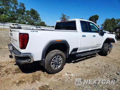Trzecie zdjęcie samochodu z tyłu: 2022 GMC SIERRA K2500 SLT VIN:1GT59NE72NF226883 - miniatura