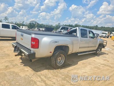 Trzecie zdjęcie samochodu z tyłu: 2013 CHEVROLET SILVERADO K3500 LTZ VIN:1GC4K1C80DF132018 - miniatura