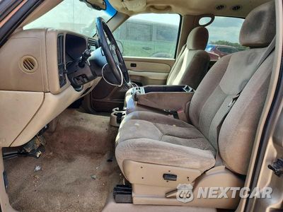 Zdjęcie 7 z 13 samochodu: 2003 CHEVROLET TAHOE C1500 VIN:1GNEC13V23R309177 - miniatura
