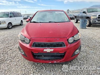 Piąte zdjęcie samochodu w środku: 2013 CHEVROLET SONIC LT VIN:1G1JD5SH5D4146698 - miniatura