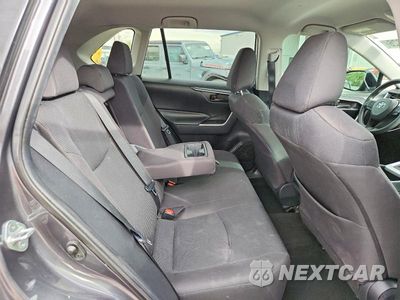 Zdjęcie 11 z 13 samochodu: 2019 TOYOTA RAV4 LE VIN:2T3H1RFV4KW041124 - miniatura
