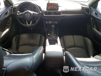 Zdjęcie 8 z 12 samochodu: 2018 MAZDA 3 TOURING VIN:3MZBN1V33JM191380 - miniatura