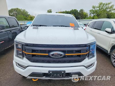 Piąte zdjęcie samochodu w środku: 2023 FORD F150 SUPERCREW VIN:1FTEW1E81PFC90989 - miniatura